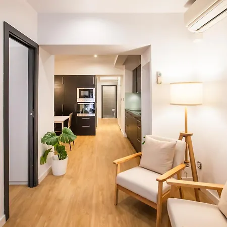 E2ind1118 - Near Sagrada Familia